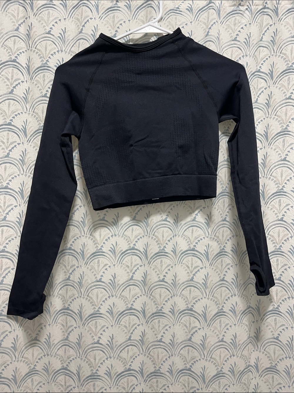 Amazon Black Long-Sleeve Crop Athletic Top